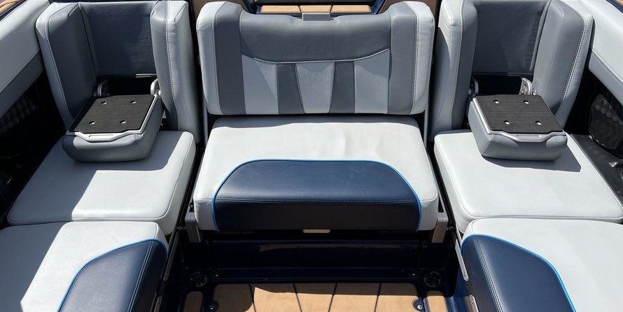 Malibu Wakesetter 23 LSV