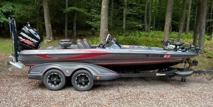 Triton 19 TRX