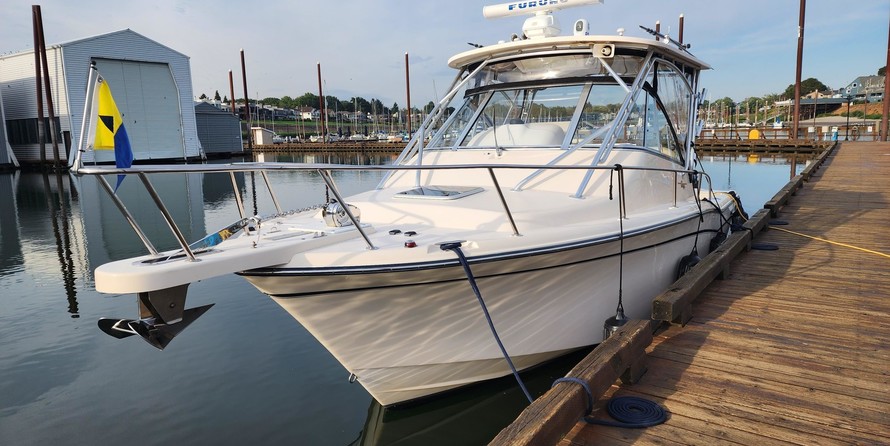 Grady-White Express 305