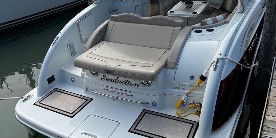 Formula 350 Sun Sport