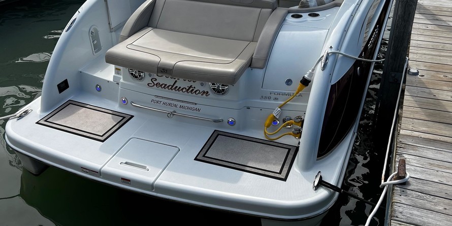 Formula 350 Sun Sport