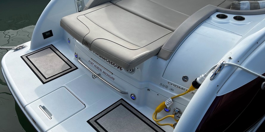 Formula 350 Sun Sport