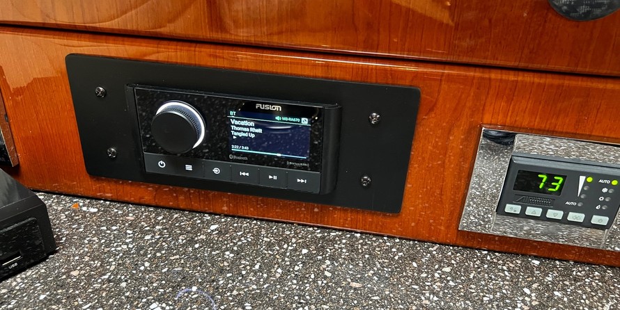 Formula 350 Sun Sport