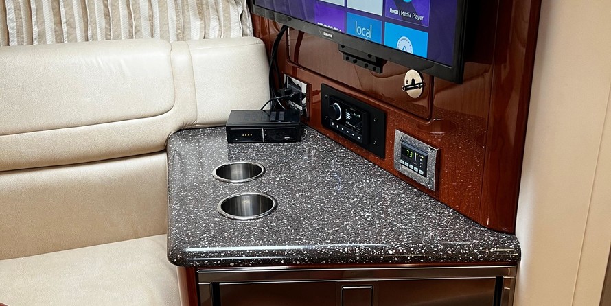 Formula 350 Sun Sport