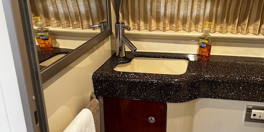 Formula 350 Sun Sport