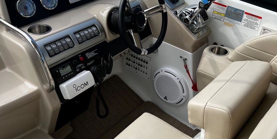 Formula 350 Sun Sport