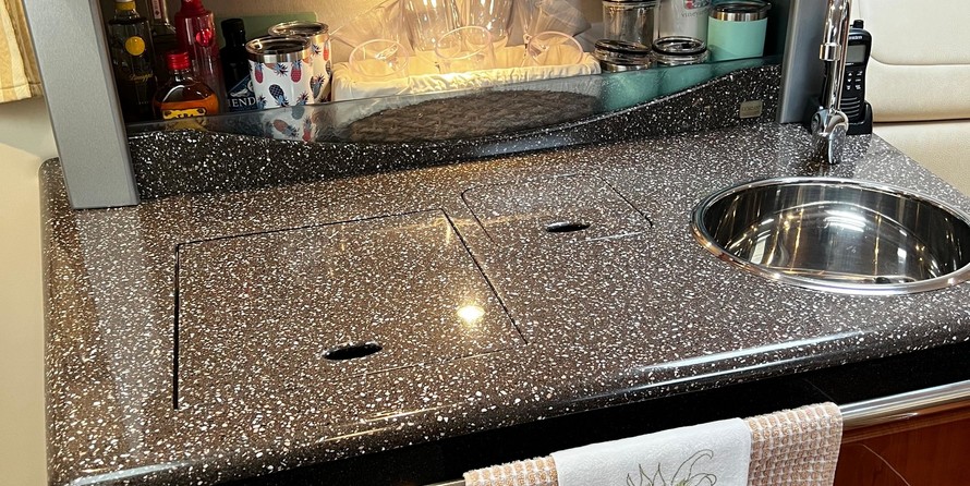 Formula 350 Sun Sport