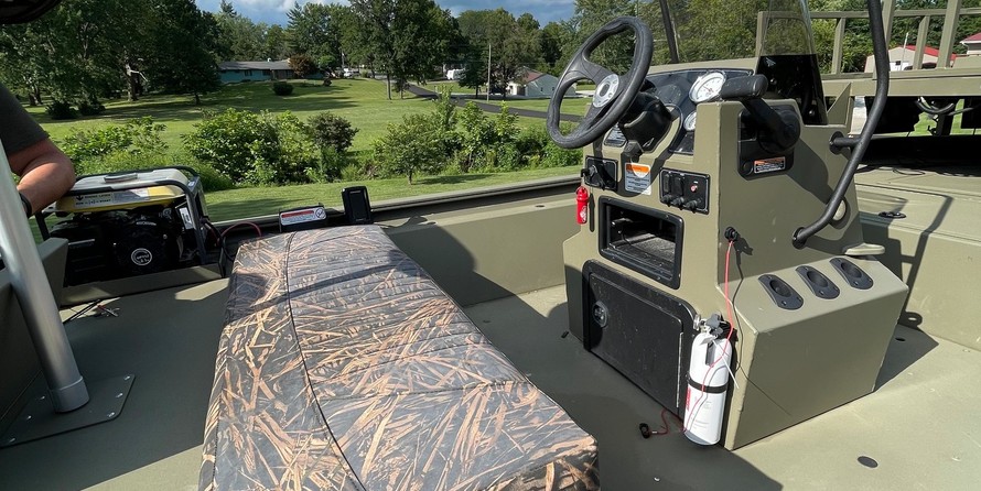 Tracker Grizzly 1860 MVX CC Sportsman