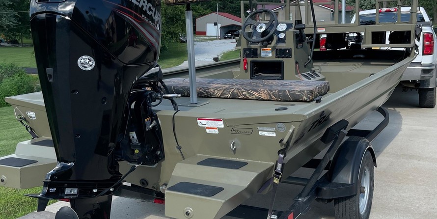 Tracker Grizzly 1860 MVX CC Sportsman