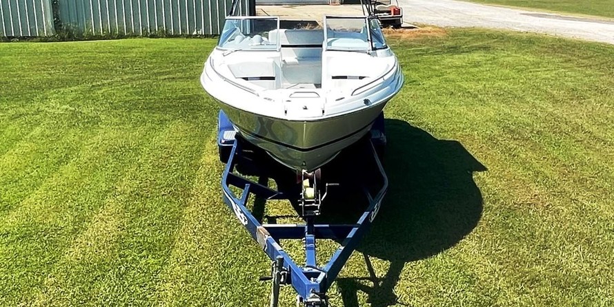 Formula 240 Bowrider