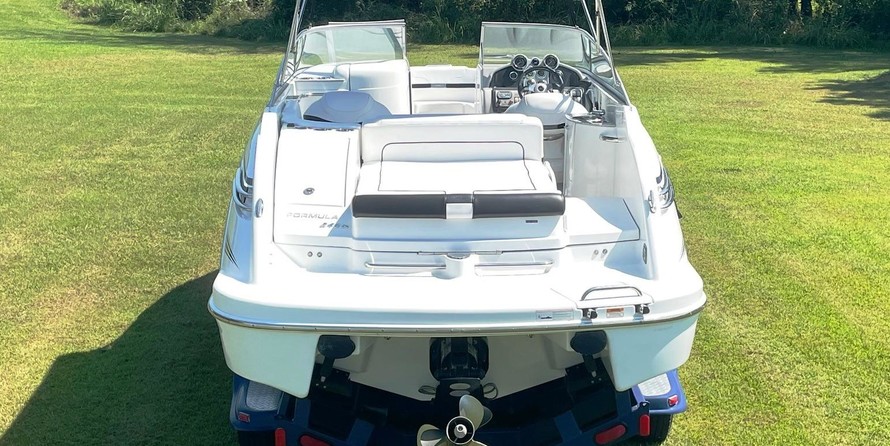 Formula 240 Bowrider