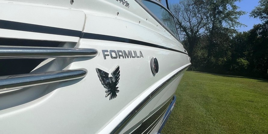 Formula 240 Bowrider