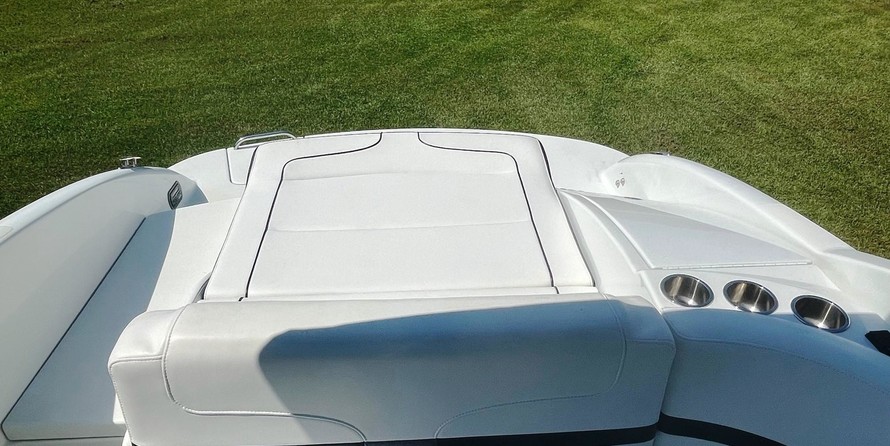 Formula 240 Bowrider