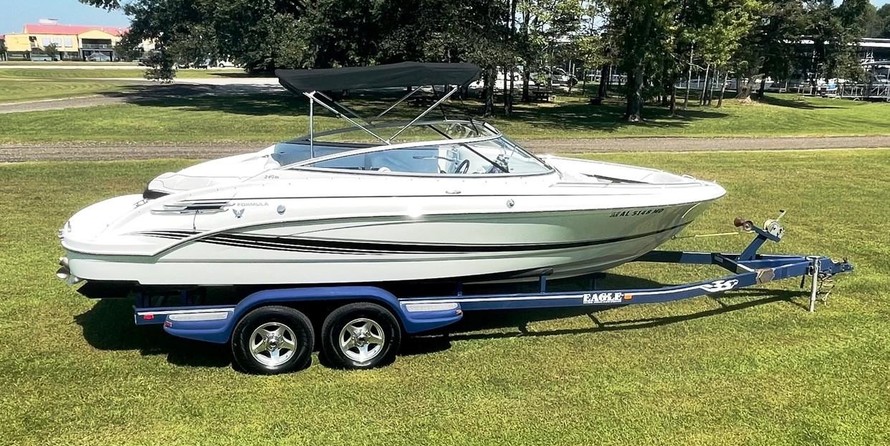 Formula 240 Bowrider