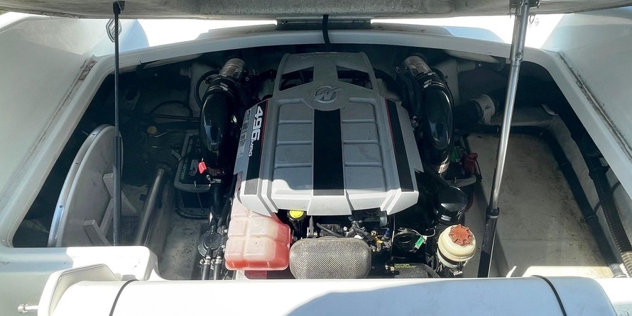 Formula 240 Bowrider