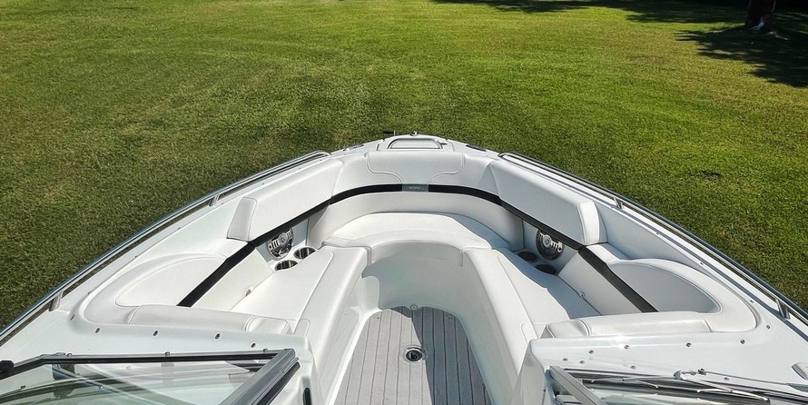 Formula 240 Bowrider