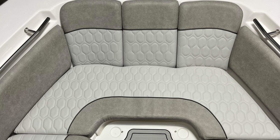 288 Sea Fox Commander