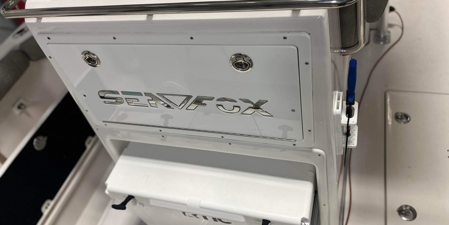 288 Sea Fox Commander