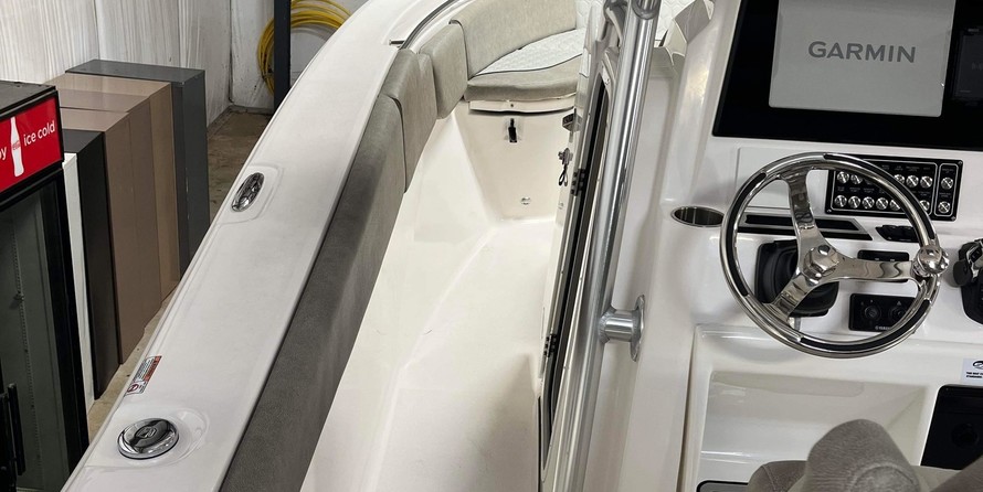 288 Sea Fox Commander