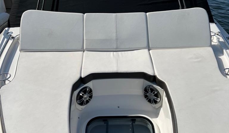 Sea Ray Sundancer 350 Coupe