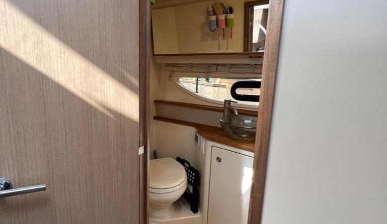 Sea Ray Sundancer 350 Coupe