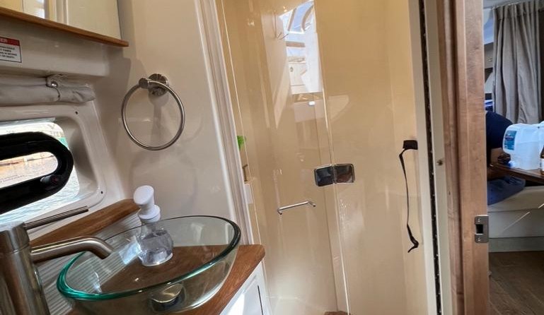 Sea Ray Sundancer 350 Coupe