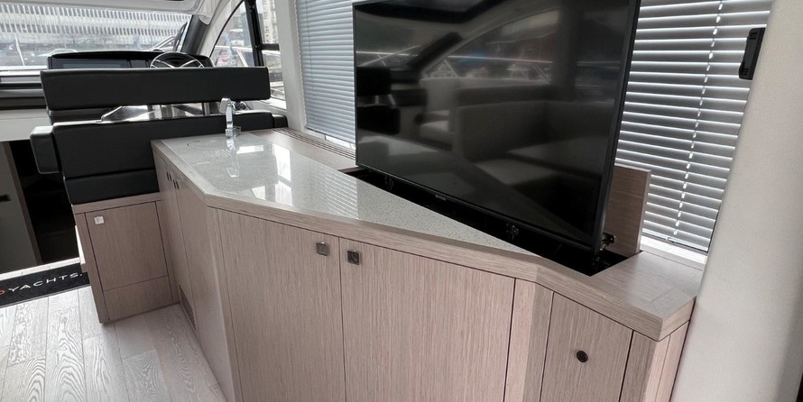 Sunseeker Predator 50