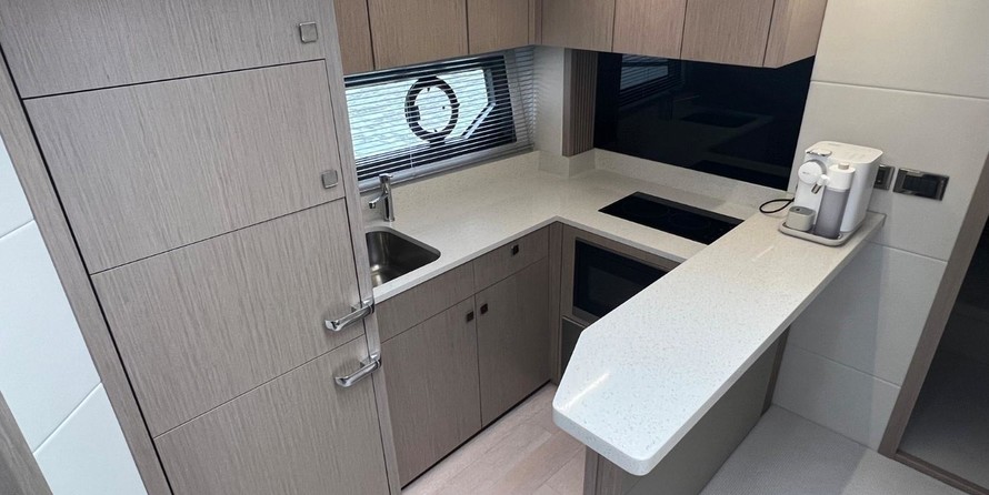 Sunseeker Predator 50