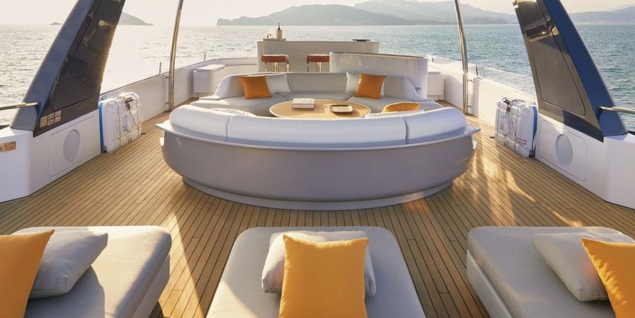 AZIMUT GRANDE 38 METRI TRI-DECK