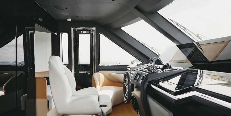 AZIMUT GRANDE 38 METRI TRI-DECK