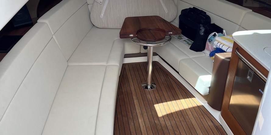 Boston Whaler 420 Outrage