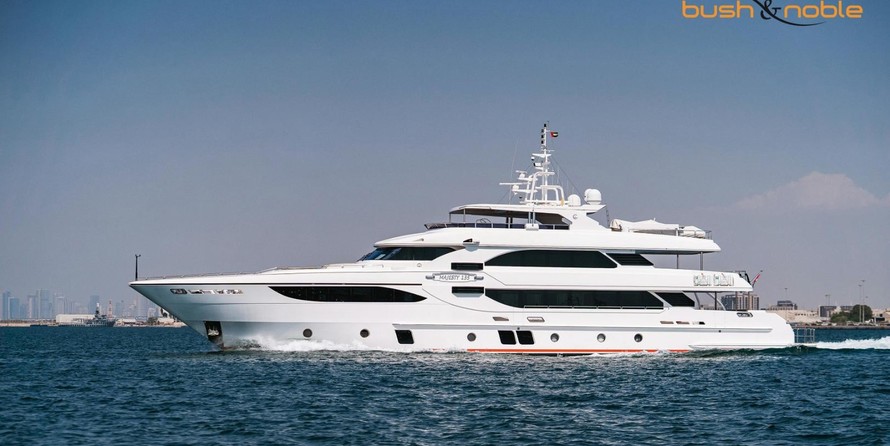 Majesty Yachts 135