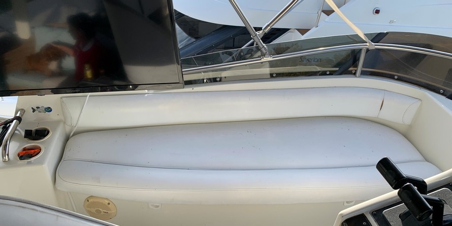 Silverton 34 Motor Yacht