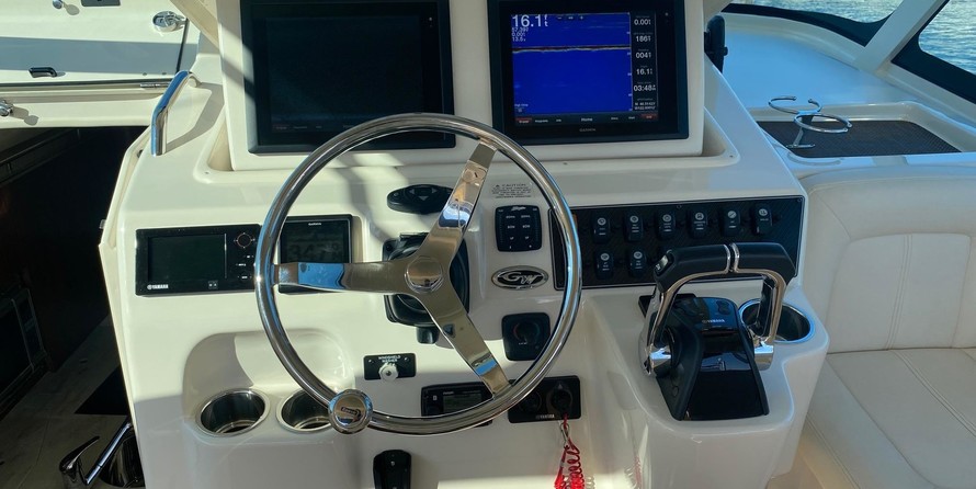 Grady-White Express 330