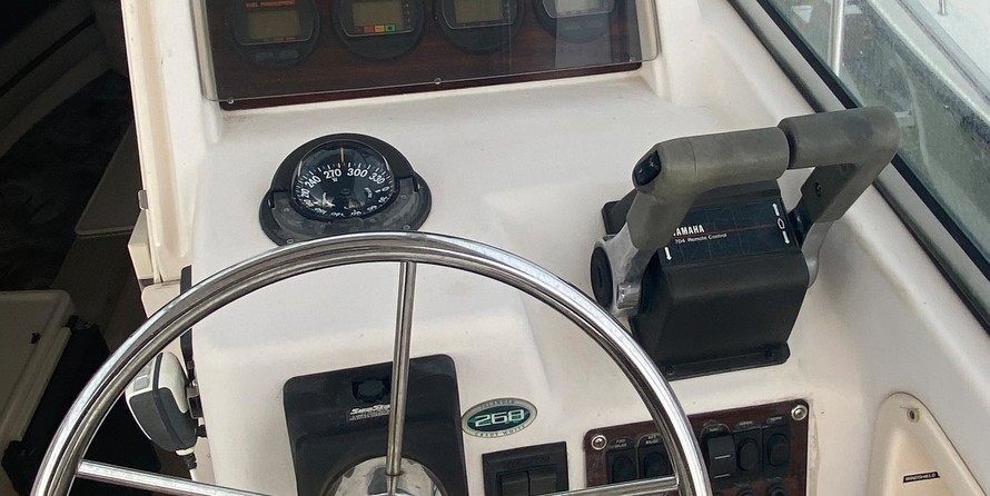 Grady white 270 islander