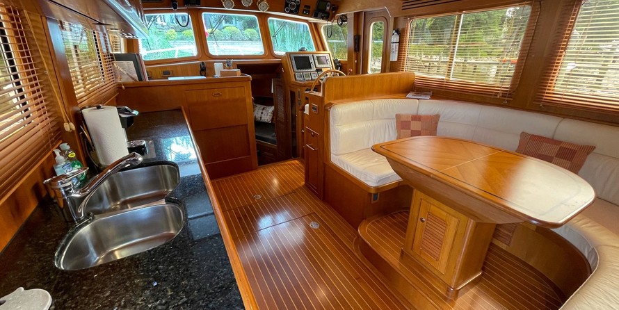 Swordsman 40 aft cabin