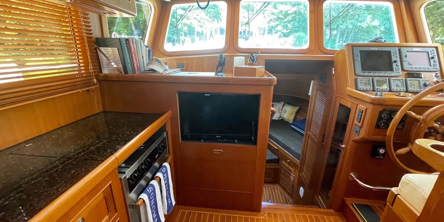 Swordsman 40 aft cabin