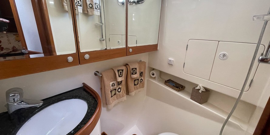 Swordsman 40 aft cabin