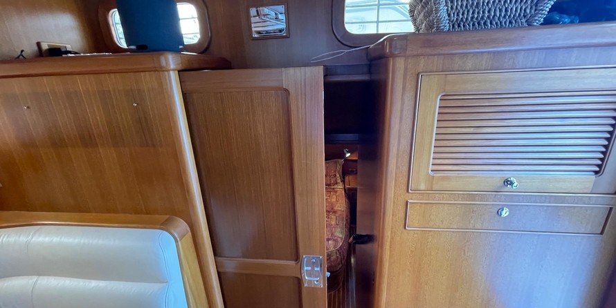Swordsman 40 aft cabin
