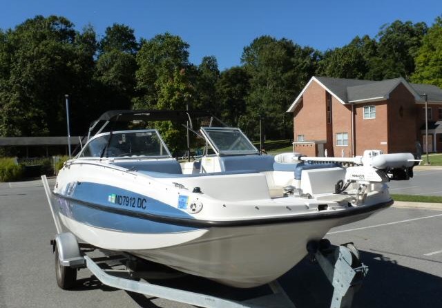 Bayliner 190 Deck Boat