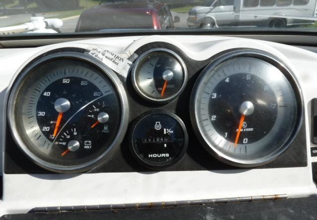 Bayliner 190 Deck Boat