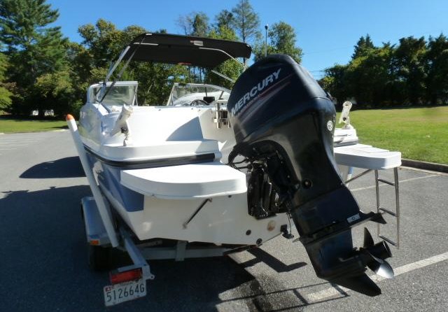 Bayliner 190 Deck Boat