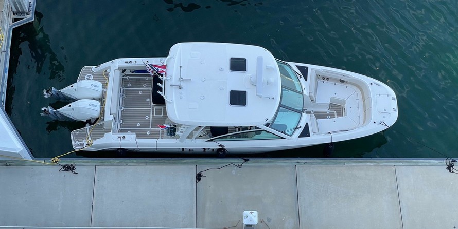 Boston Whaler 320 Vantage