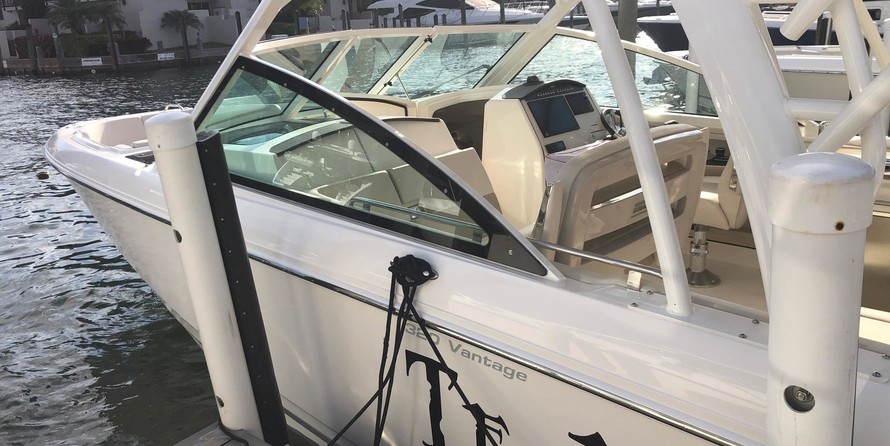 Boston Whaler 320 Vantage