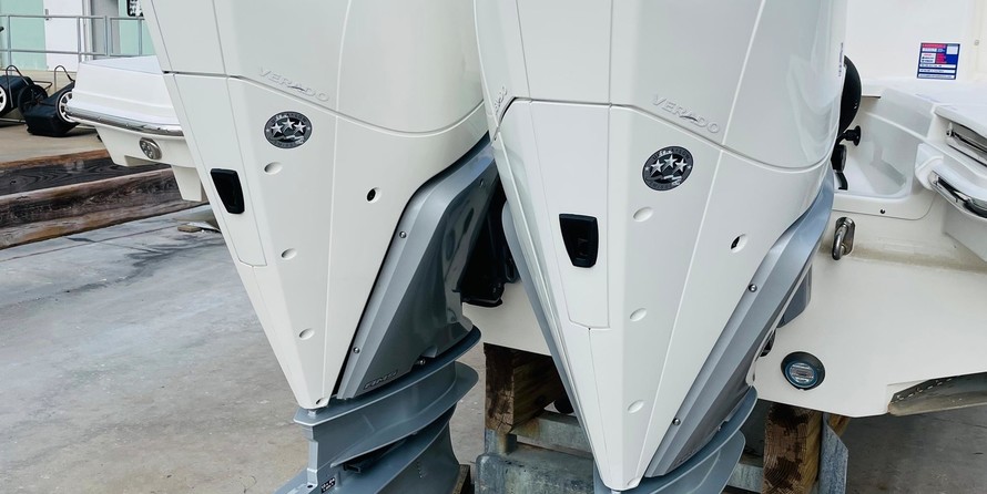 Boston Whaler 320 Vantage