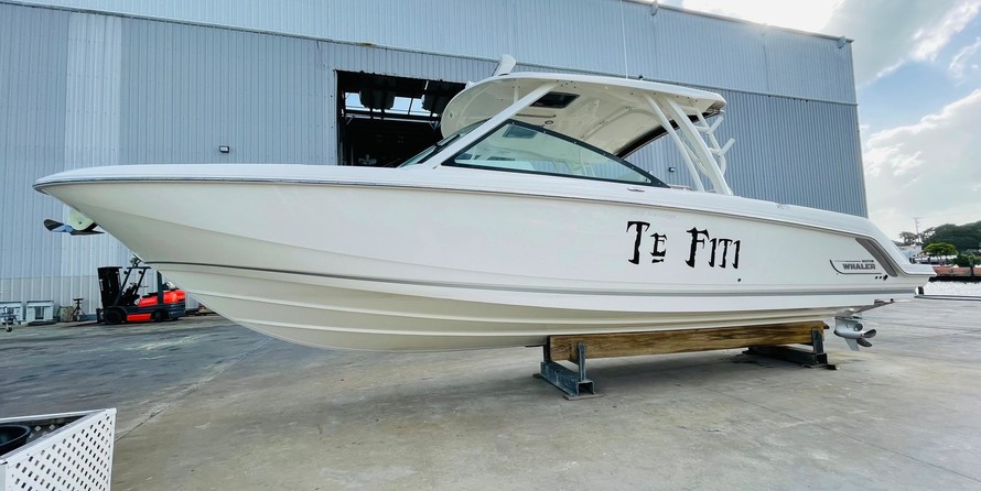 Boston Whaler 320 Vantage