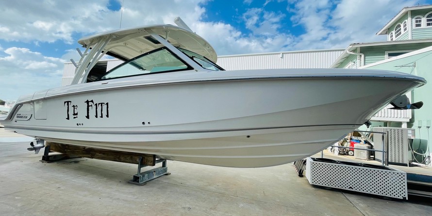 Boston Whaler 320 Vantage