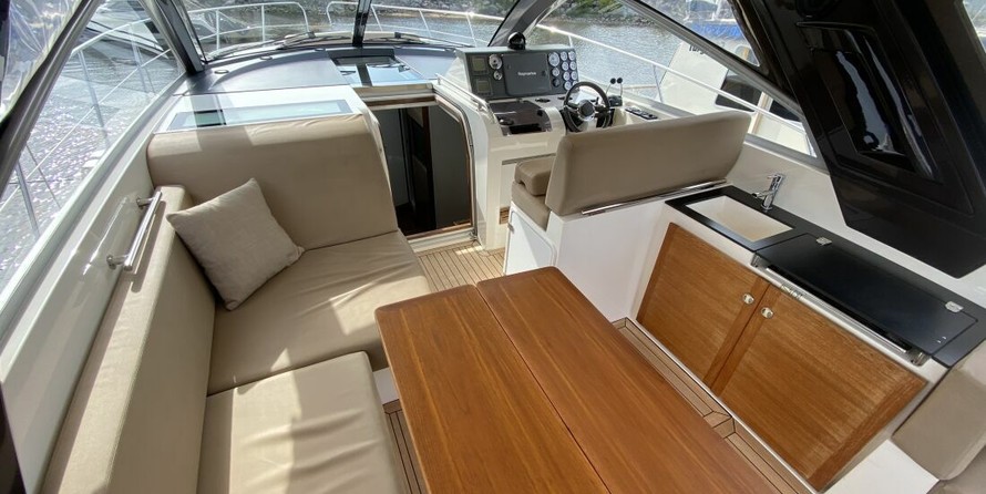 Sealine 35 SC