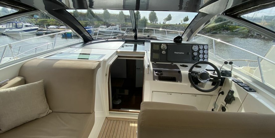 Sealine 35 SC