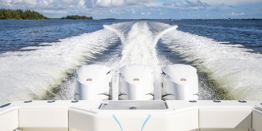 SeaVee 390